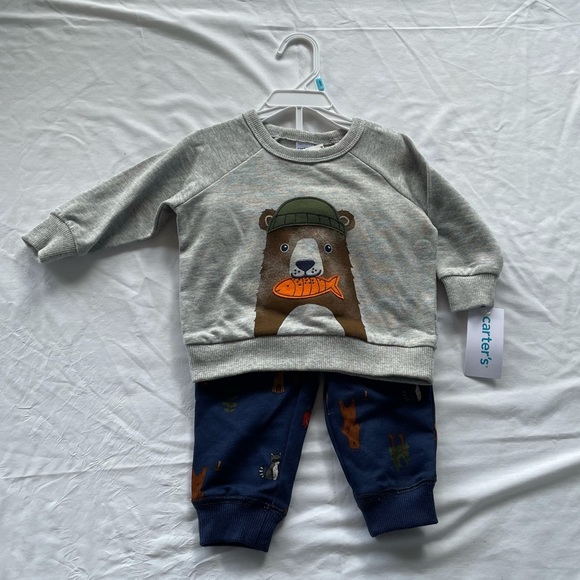BNWT Carter's Baby Boys 2-Piece Bear Sweater & Pant Set, 6 Months - Picture 2 of 5